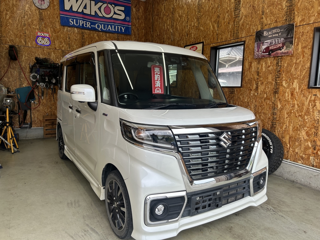 スペーシアカスタム グリル 新車外し