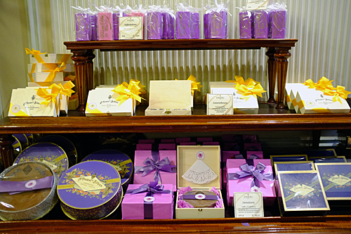 demel8.jpg