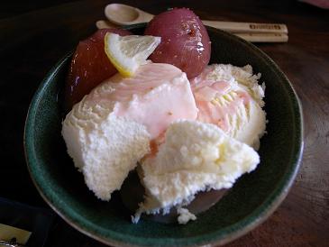 バニラアイス〜無花果の甘露煮(レモン風味)添え〜