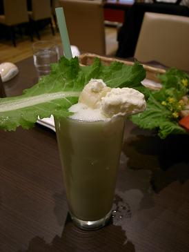キャベツとバナナのヨーグルトジュース