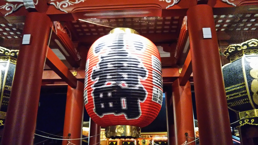 浅草寺 提灯 アゼスタ