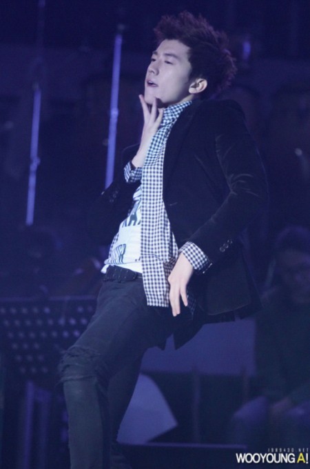 wooyoung-14.jpg