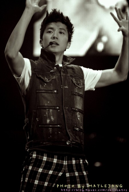 wooyoung-18.jpg