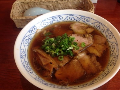 こんなラーメン画像ばかりソーシャルで貼ってますw