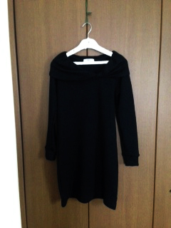 BLOGCHIRAMISETWISTNECKDRESSBK1.jpg