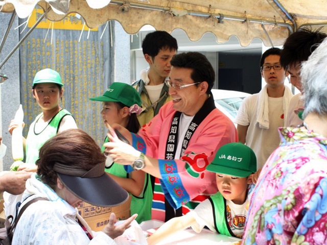 高知県園芸連東京事務所-平山所長