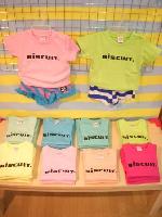 ビスケットさんTシャツ