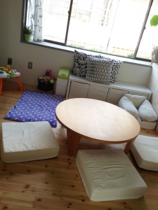 ちゃぶ台の間