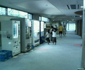 自動販売機いっぱい