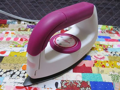 ミニアイロン