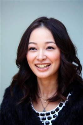 元モーニング娘。の市井紗耶香が、夫でギタリストの吉澤直樹と離婚していた