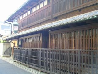 輪違屋