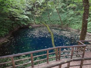 十二湖 青池