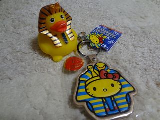 ファラオダックとツタンカーメンキティ