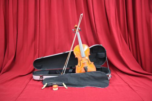 バイオリンセット Stradivarious チェコスロバキア製 Stradivarius label バイオリンセット チェコスロバキア製のご案内