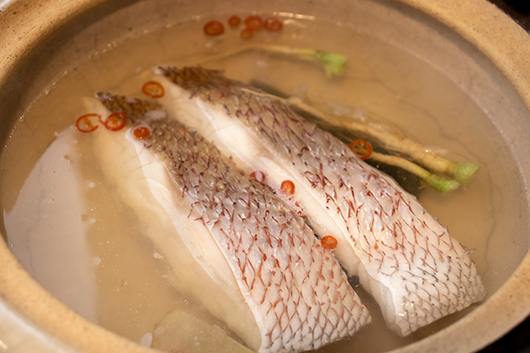 魚介レモン鍋手順1