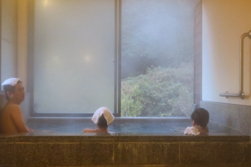 岩倉鉱泉の浴室