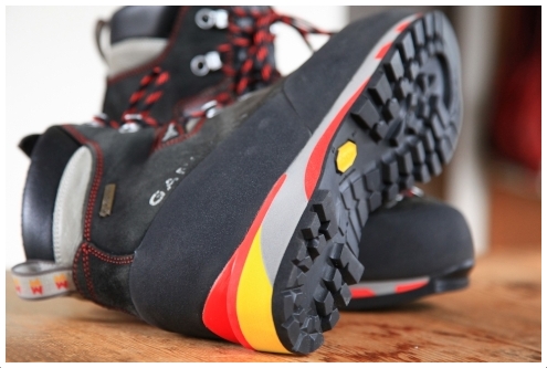 ガルモント ピナクルGTX