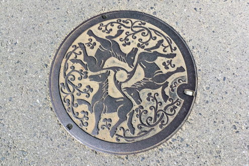 馬マンホール