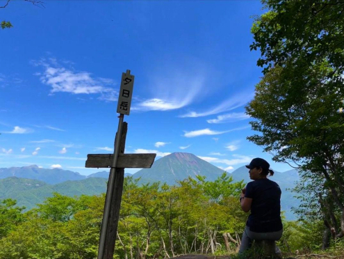 夕日岳山頂