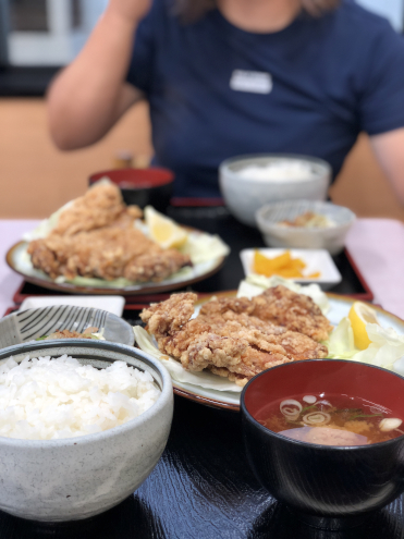 みどり湖PA(上り)の白樺亭の山賊焼き