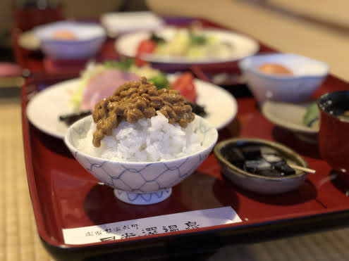 納豆のせごはん