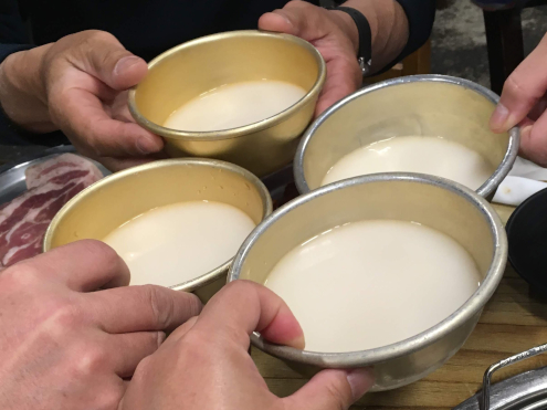 チェデポでマッコリ乾杯