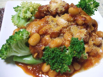 大豆と手羽先のトマト煮