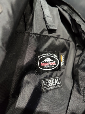 限定カラー】ワンショルダーバッグ - バイク用品｜クシタニ