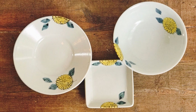 徳永遊心　色絵菊角皿　５点 徳永遊心窯 色絵菊 5.5寸丼 - 作家ものの器と生活雑貨 on-la-cru