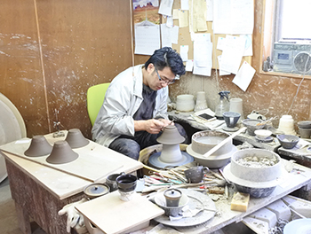 信楽の 奥田章（文五郎窯）さんを訪問♪ | うつわギャラリー陶和