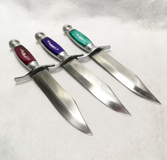 登山ナイフ 赤と緑と紫 | 丸半金物ブログ