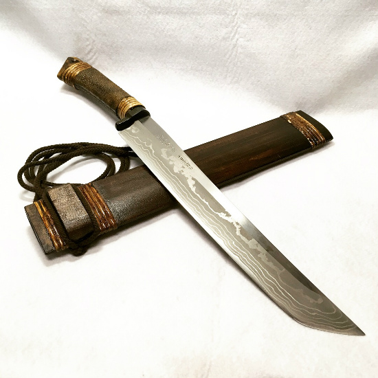 佐治武士　剣鉈　鞘セット　鍛造 佐治武士作 三日月鞘黄銅沈木山刀9寸・両刃 | 日本刃物総本店