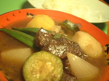 ハラペーニョでさらさらカレー ご飯がまってる