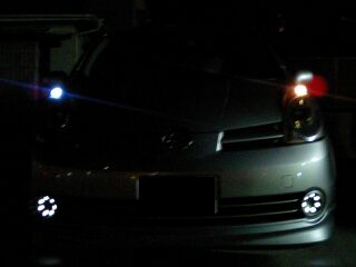 LEDポジションランプ 左右比較