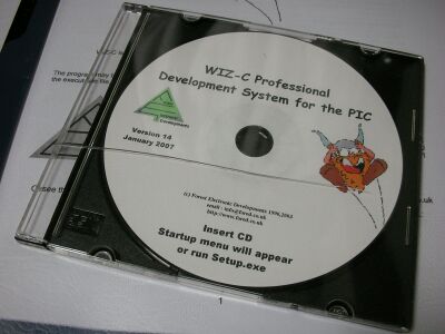 FED WIZ-Cのディスクとケース