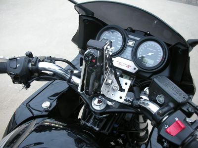 ハンドルクランプ型カメラステー