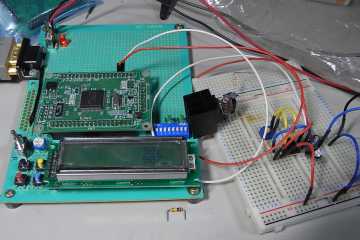 H8/3052を使ったカウンタ。試運転中。