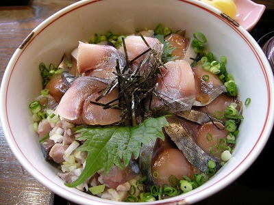 三色丼