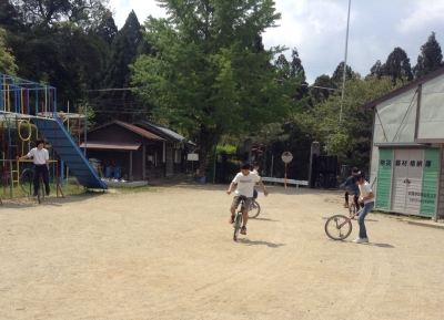 一輪車2