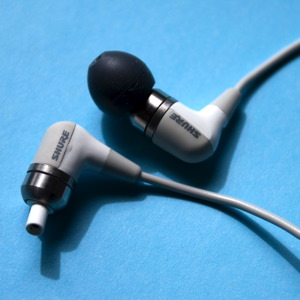 取れたSHURE E4C