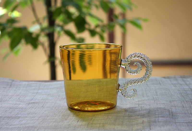 glass atelier えむに ガラス ティーカップ