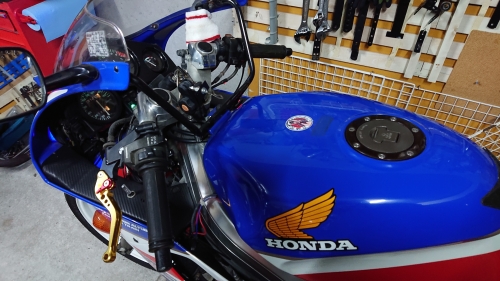 MC19-CBR250Rを整備するよ！ | ゼブログ!!