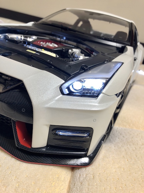 ディアゴスティーニ　NISSAN R35 GT-R nismo LEDライト付 ディアゴスティーニ NISSAN R35 GT-R nismo LEDライト付