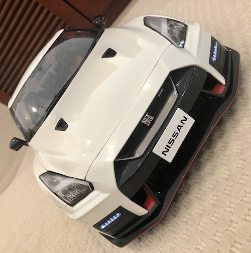 Amazon.co.jp: ディアゴスティーニ 1/8 GT-R NISMO 創刊号