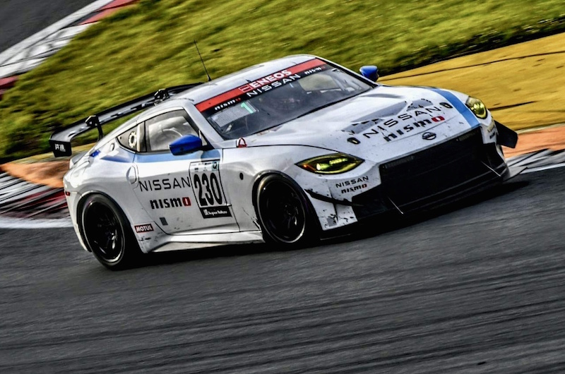 今週末のスーパーGTに向けて、ニスモでミーティング！やっぱりRZ34