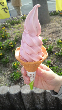 あまおうソフトクリーム