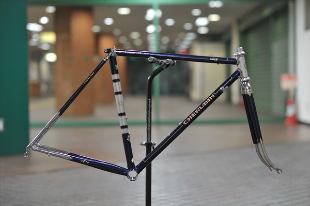 パーツ組み、ケルビム クロモリフレーム。 | サイクルショップカンザキ