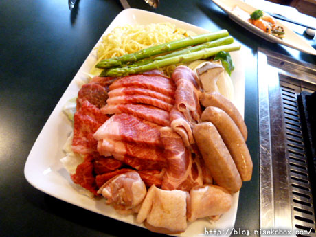 夕食! 牛カルビ追加なメニュー