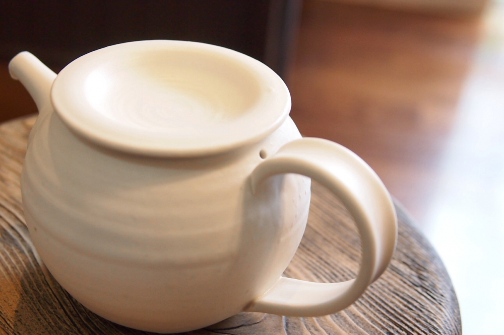 照井壮さんの器の入荷について（ティーポット・フリーカップ